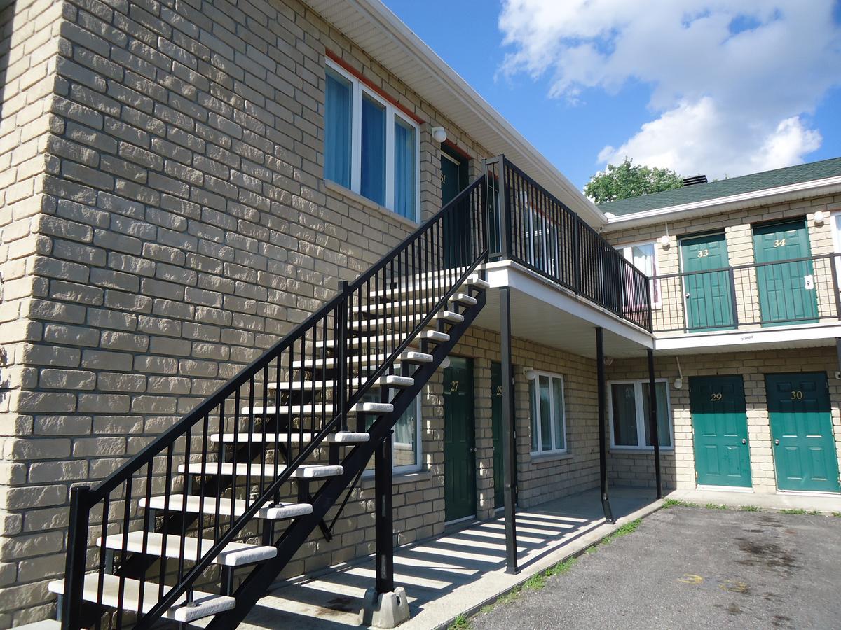 Motel Chateauguay Hull Exteriér fotografie